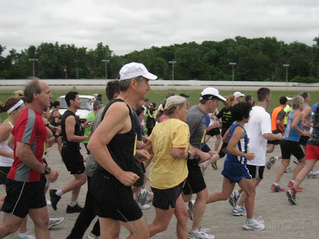 Solstice Run 2011 10M 015.JPG - The 2011 Solstice 10 Mile race in Northville Michigan. Once around the horse race track then through the neighbourhoods. Finish in the park downtown.